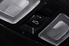 2012款现代劳恩斯酷派2.0T自动豪华版