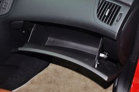 2012款现代劳恩斯酷派2.0T自动豪华版