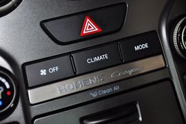 2012款现代劳恩斯酷派2.0T自动豪华版