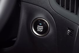 2012款现代劳恩斯酷派2.0T自动豪华版