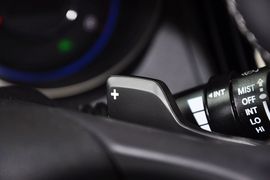 2012款现代劳恩斯酷派2.0T自动豪华版