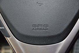 2012款现代劳恩斯酷派2.0T自动豪华版