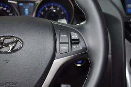 2012款现代劳恩斯酷派2.0T自动豪华版