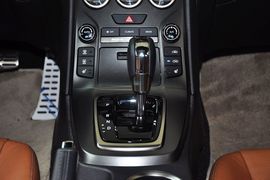 2012款现代劳恩斯酷派2.0T自动豪华版