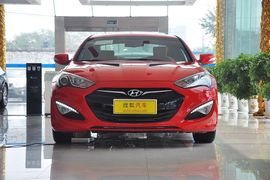 2012款现代劳恩斯酷派2.0T自动豪华版