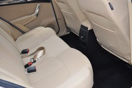 2012款中华V5