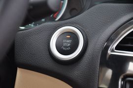 2012款中华V5