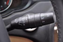 2012款中华V5