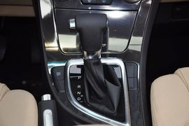 2012款中华V5