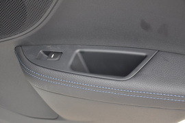 2012款现代飞思Veloster