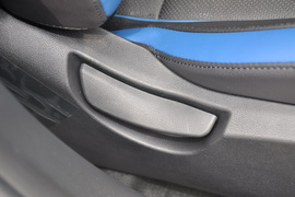 2012款现代飞思Veloster