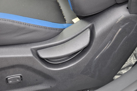 2012款现代飞思Veloster