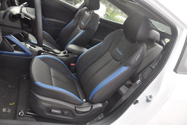 2012款现代飞思Veloster