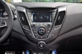 2012款现代飞思Veloster