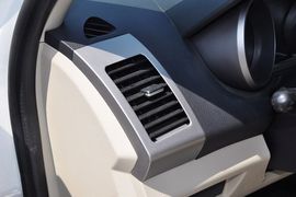 2012款陆风X8
