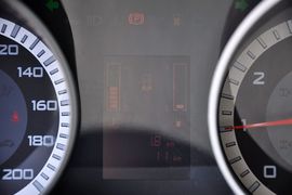 2012款陆风X8