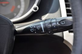 2012款陆风X8
