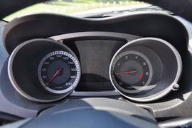 2012款陆风X8
