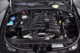 2012款大众辉腾3.0L行政型