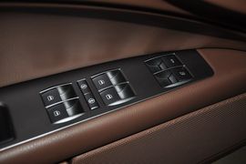 2012款大众辉腾3.0L行政型