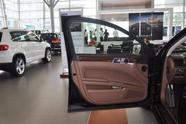 2012款大众辉腾3.0L行政型