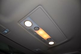 2012款大众辉腾3.0L行政型