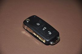 2012款大众辉腾3.0L行政型