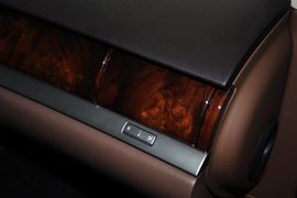 2012款大众辉腾3.0L行政型