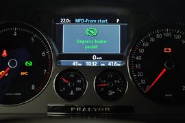 2012款大众辉腾3.0L行政型