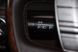 2012款大众辉腾3.0L行政型