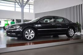 2012款大众辉腾3.0L行政型