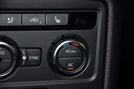 2013款大众甲壳虫1.4TSI