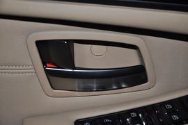 2012款双龙主席2.8L