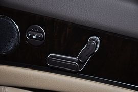 2012款双龙主席2.8L