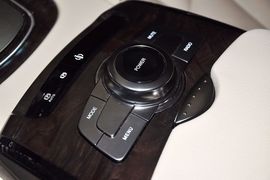 2012款双龙主席2.8L