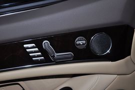 2012款双龙主席2.8L