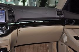 2012款双龙主席2.8L