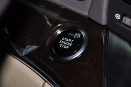 2012款双龙主席2.8L