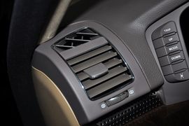 2012款双龙主席2.8L