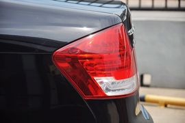 2012款双龙主席2.8L