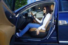 2013款雷克萨斯LS海外试驾实拍