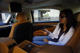 2013款雷克萨斯LS海外试驾实拍