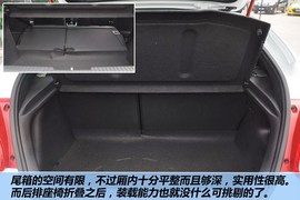 2013款现代飞思Veloster