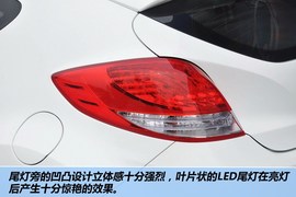2012款现代飞思Veloster