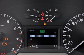 2012款日产新轩逸1.6XE手动豪华型