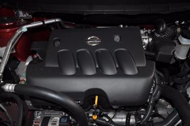 2012款日产奇骏2.0L