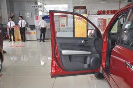 2012款日产奇骏2.0L