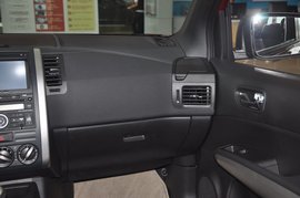 2012款日产奇骏2.0L