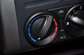 2012款日产奇骏2.0L