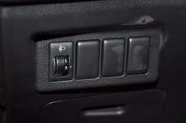 2012款日产奇骏2.0L